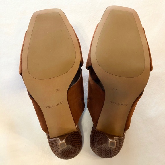VINCE CAMUTO Rehnya Leather Heeled Sandal in Warm Caramel (8M) - Picture 8 of 17